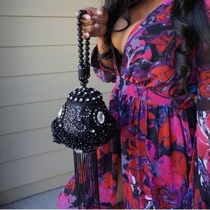 THRONE CLUTCH (wristlet)